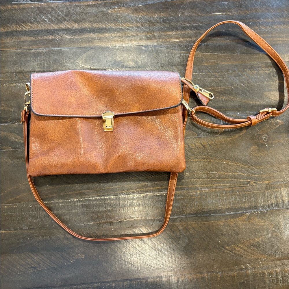 Elegant Brown Leather Crossbody Bag